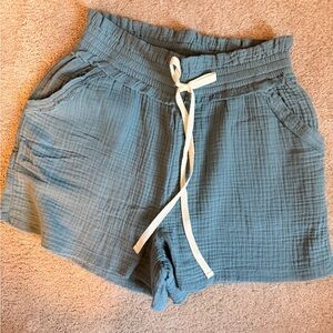 ZENANA NWT Women's Blue Casual Shorts